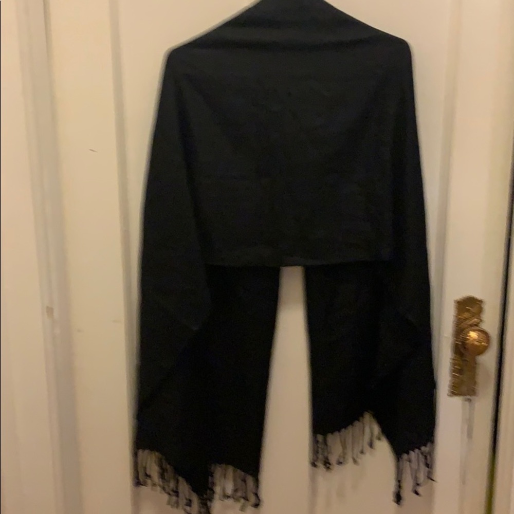 Black Scarf